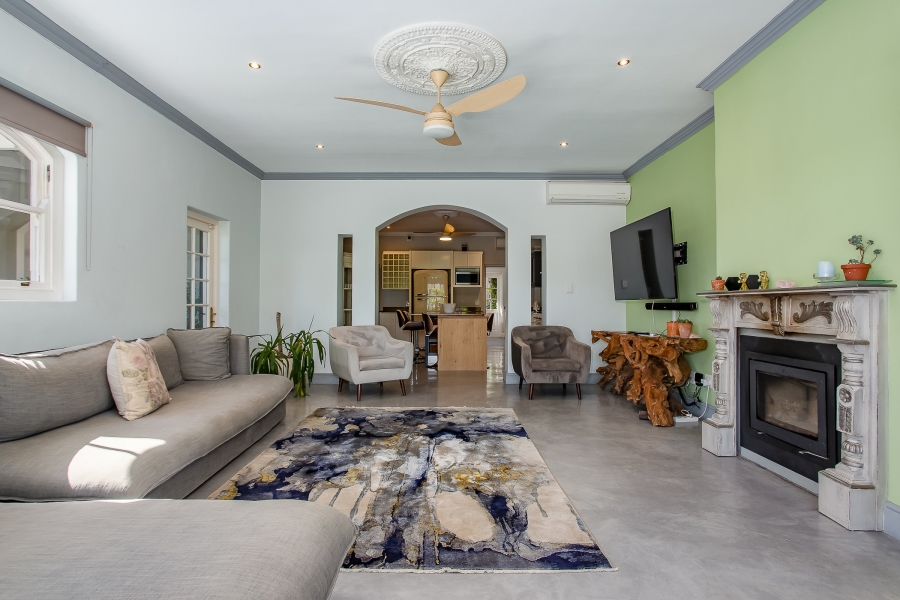 To Let 4 Bedroom Property for Rent in Franschhoek Western Cape